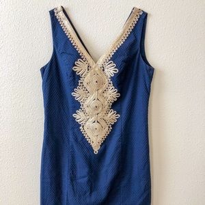 Classy 🔥LILLY PULITZER Navy & Gold shift dress